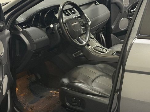 Used 2018 Land Rover Range Rover Evoque SE Premium AWD/4WD image 8