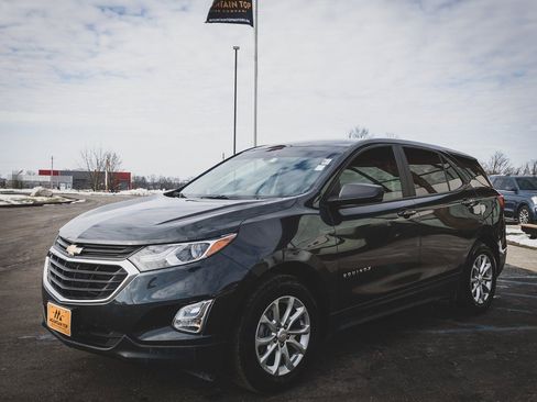 Used 2020 Chevrolet Equinox LS image 17
