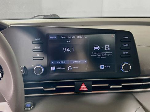 Used 2023 Hyundai Elantra SEL FWD image 14