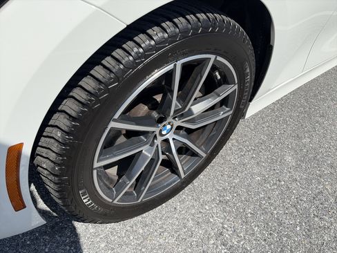 Used 2020 BMW 330i xDrive Sedan w/ Convenience Package image 11