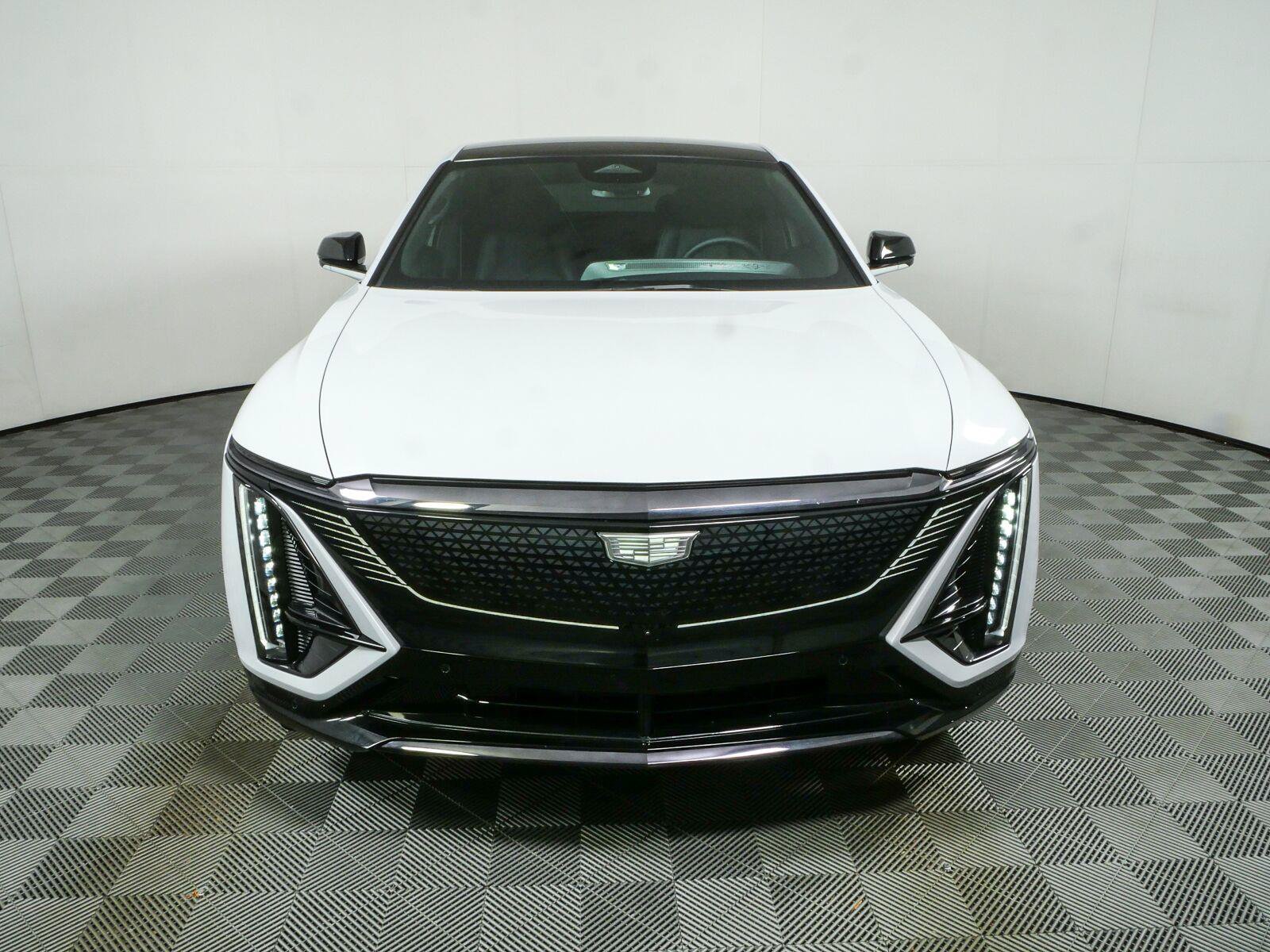 Used 2026 Cadillac Lyriq Sport RWD image 29