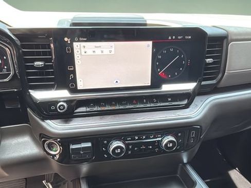 Used 2022 GMC Sierra 1500 SLT w/ SLT Premium Plus Package AWD/4WD image 26