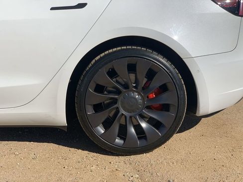 Used 2022 Tesla Model 3 Performance image 31