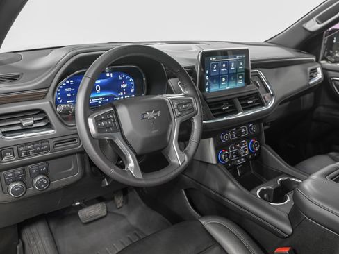Used 2022 Chevrolet Suburban Z71 AWD/4WD image 15