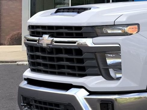 New 2026 Chevrolet Silverado 2500 LT image 13
