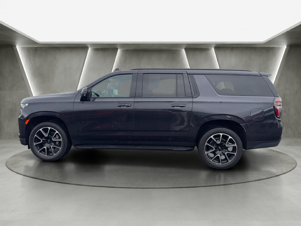 Used 2023 Chevrolet Suburban RST w/ Luxury Package AWD/4WD image 4