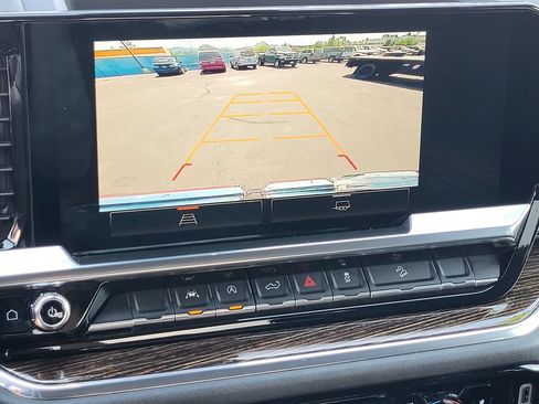 Used 2023 GMC Sierra 1500 Elevation w/ X31 Off-Road Package AWD/4WD image 20