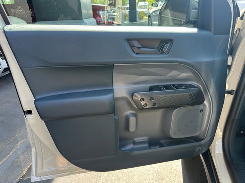 New 2025 Ford Maverick Lariat w/ Black Appearance Package image 14