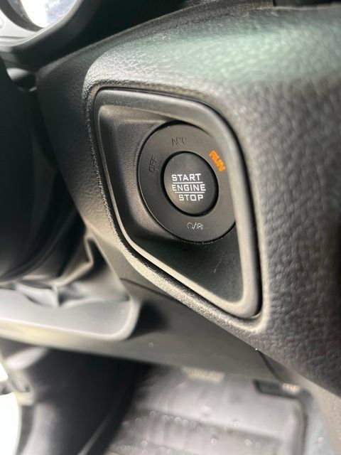 Used 2024 Jeep Gladiator Sport AWD/4WD image 19