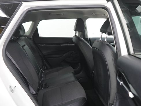 Used 2023 Kia Seltos S w/ Navigation Package FWD image 12