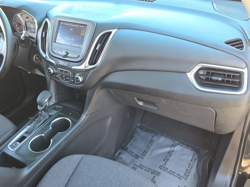 Used 2024 Chevrolet Equinox LT AWD/4WD image 19