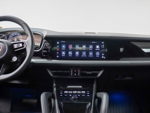 Certified 2025 Porsche Cayenne image 21