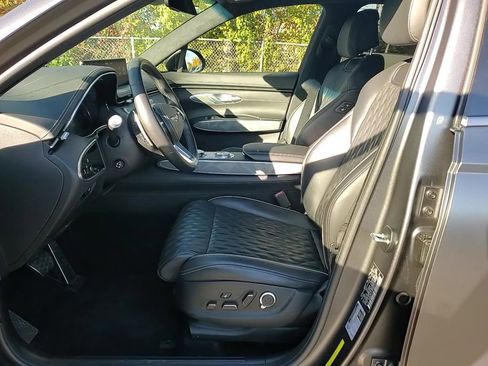 Used 2023 Genesis GV70 3.5T Sport w/ Sport Advanced Package image 10