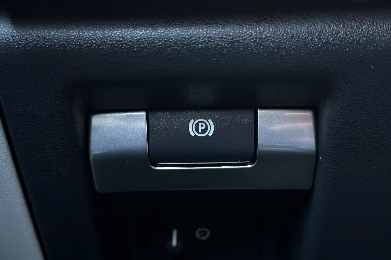 Used 2024 Land Rover Defender 110 S AWD/4WD image 35