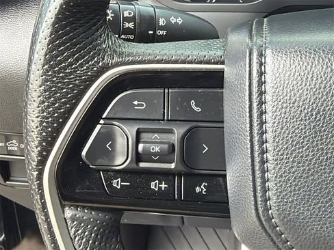 Used 2022 Toyota Tundra SR5 w/ SR5 Premium Package image 22