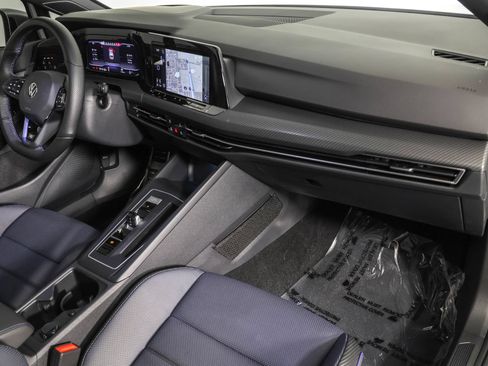 Used 2022 Volkswagen Golf R AWD/4WD image 45