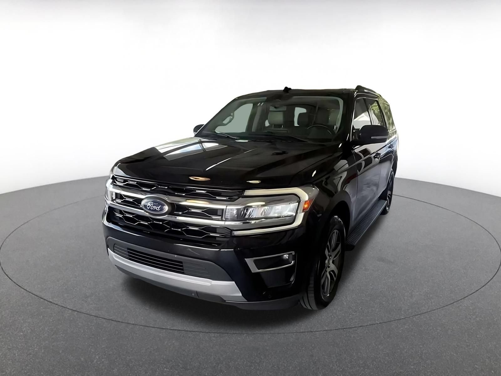 Used 2024 Ford Expedition Limited RWD image 6