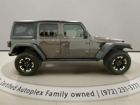 Used 2025 Jeep Wrangler Unlimited Rubicon AWD/4WD image 6
