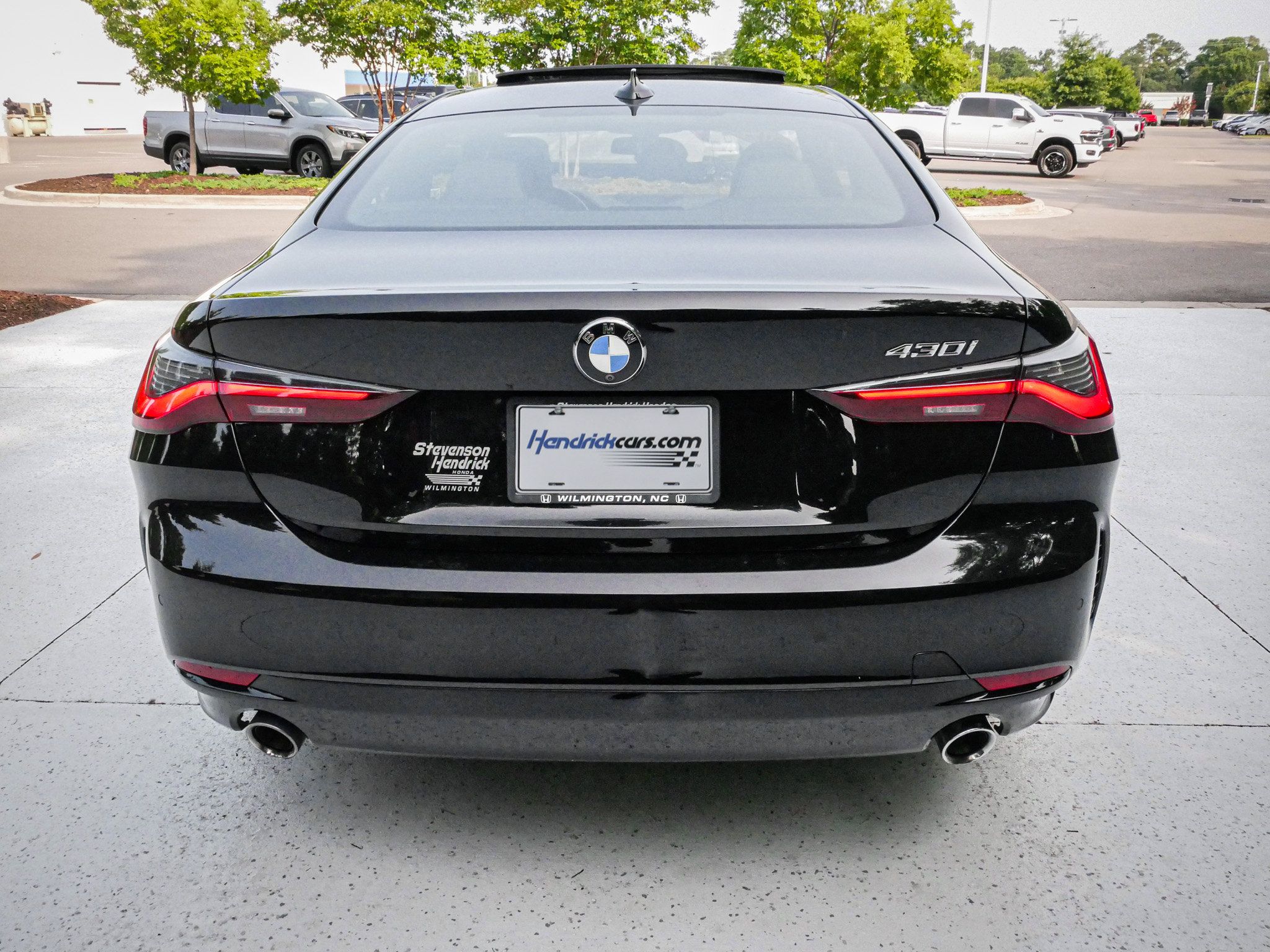 Used 2022 BMW 430i Coupe w/ Convenience Package RWD image 9
