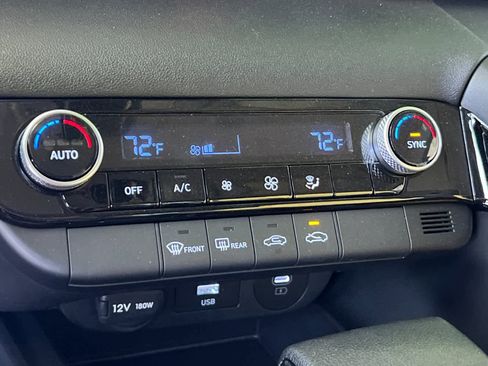 New 2025 Hyundai Elantra Blue image 20