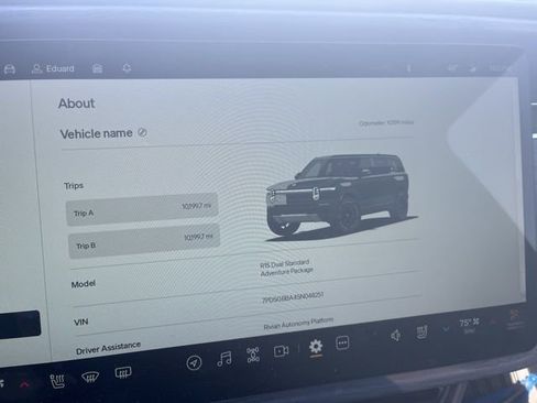 Used 2025 Rivian R1S Adventure image 8