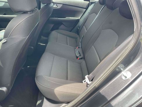 Used 2021 Kia Forte LXS FWD image 13
