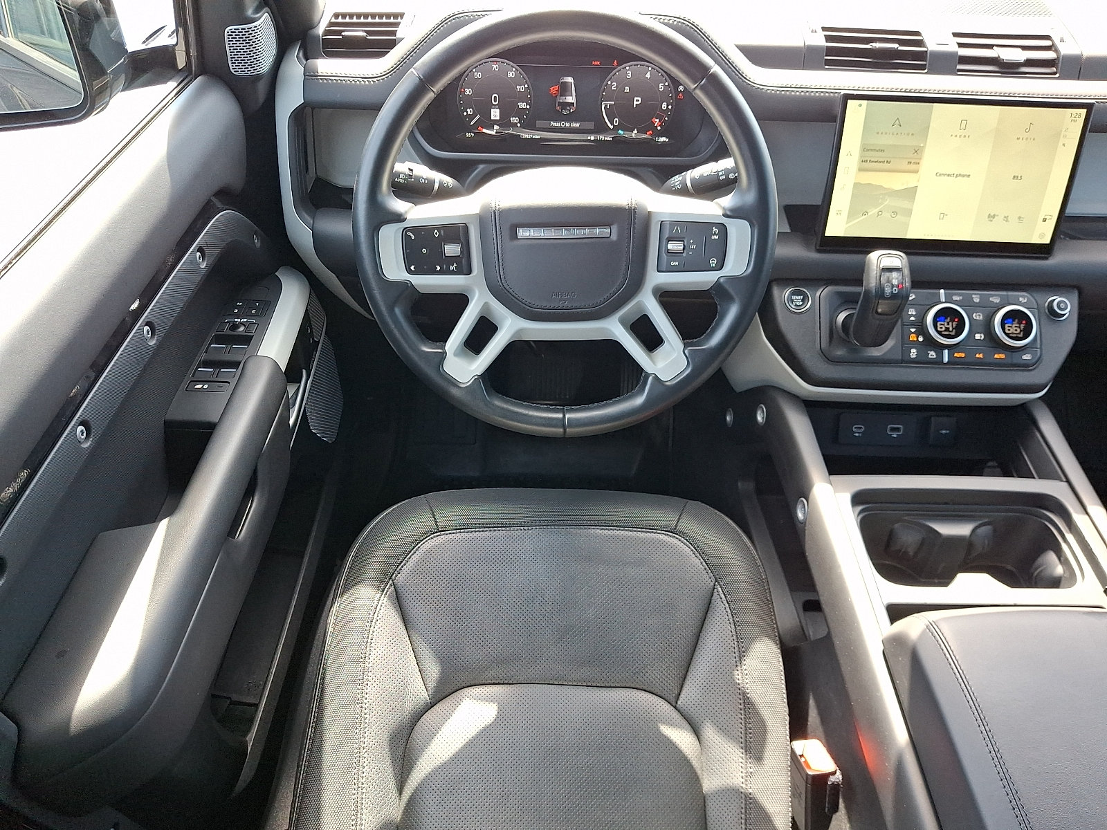 Used 2023 Land Rover Defender 130 X-Dynamic SE AWD/4WD image 9