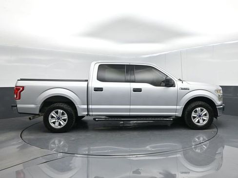 Used 2015 Ford F150 XLT w/ Trailer Tow Package RWD image 9
