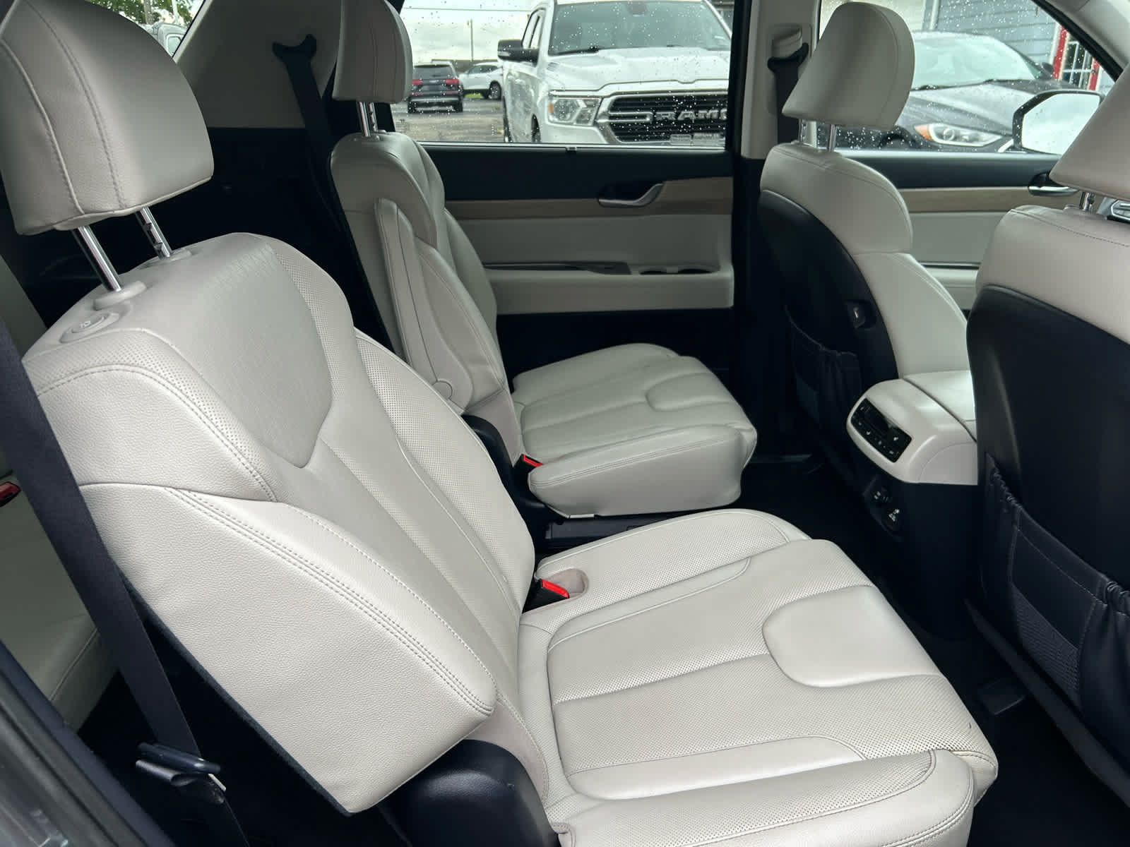 Used 2022 Hyundai Palisade SEL w/ Premium Package AWD/4WD image 33