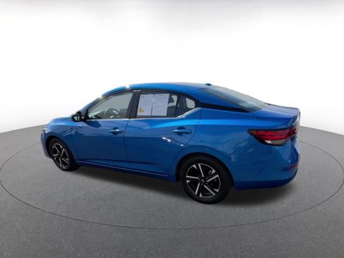 Used 2025 Nissan Sentra SV image 10