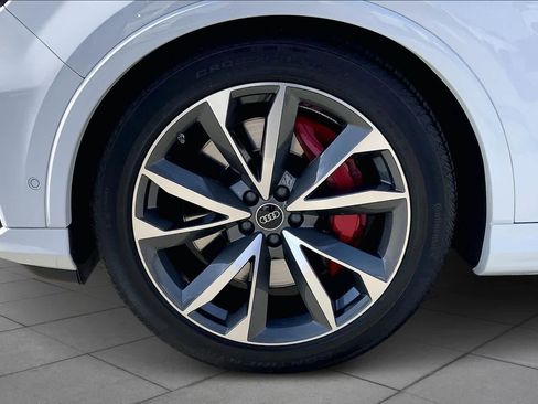 Used 2023 Audi SQ7 Premium Plus w/ Executive Package image 11