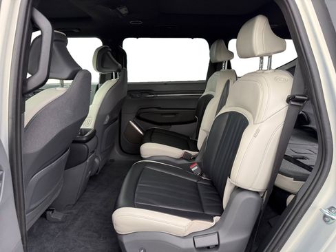 Certified 2024 Kia EV9 GT-Line image 16