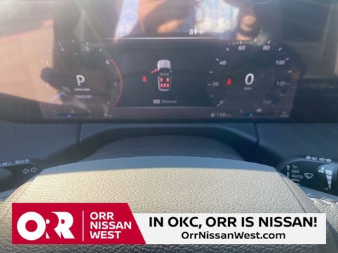 New 2025 Nissan Armada SL w/ Captain's Chari Seat Package image 31