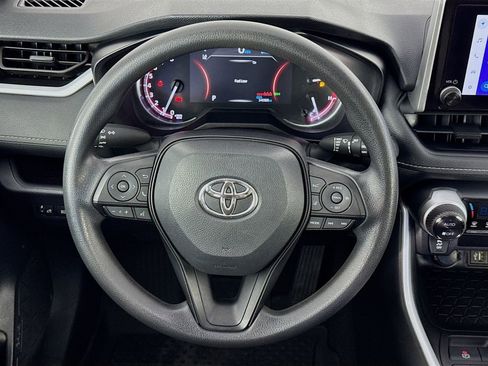 Used 2024 Toyota RAV4 XLE image 37