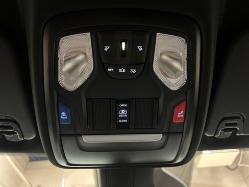 New 2026 RAM 1500 Express AWD/4WD image 23
