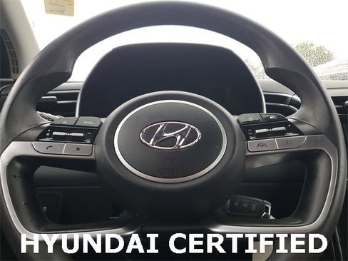 Certified 2022 Hyundai Tucson SE image 12