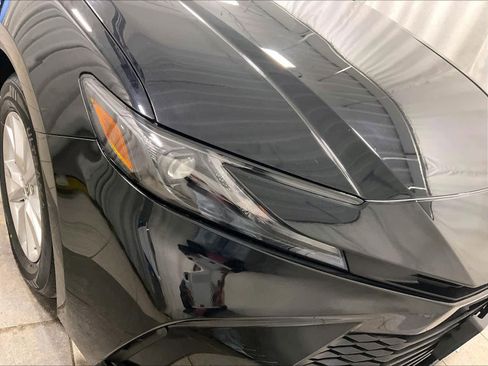 Certified 2025 Toyota Camry LE image 32