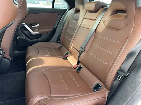Used 2022 Mercedes-Benz CLA 250 4MATIC image 17