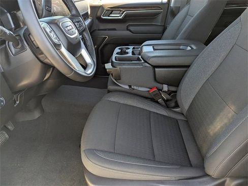 Used 2024 GMC Sierra 1500 SLE image 22