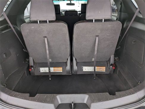 Used 2013 Ford Explorer XLT image 25