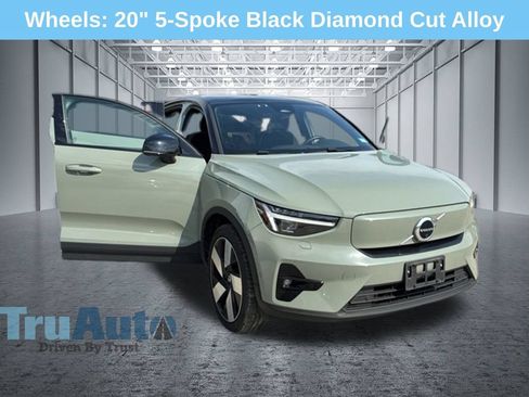 Used 2022 Volvo C40 P8 Recharge Ultimate AWD/4WD image 10
