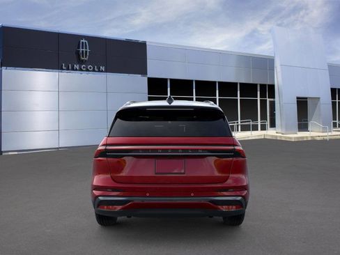 New 2026 Lincoln Nautilus Reserve w/ Jet Appearance Package image 5