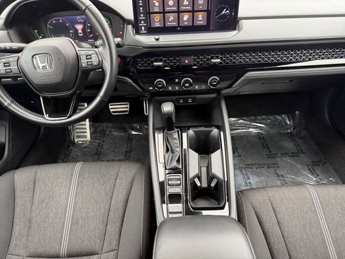 Used 2023 Honda Accord Sport image 6