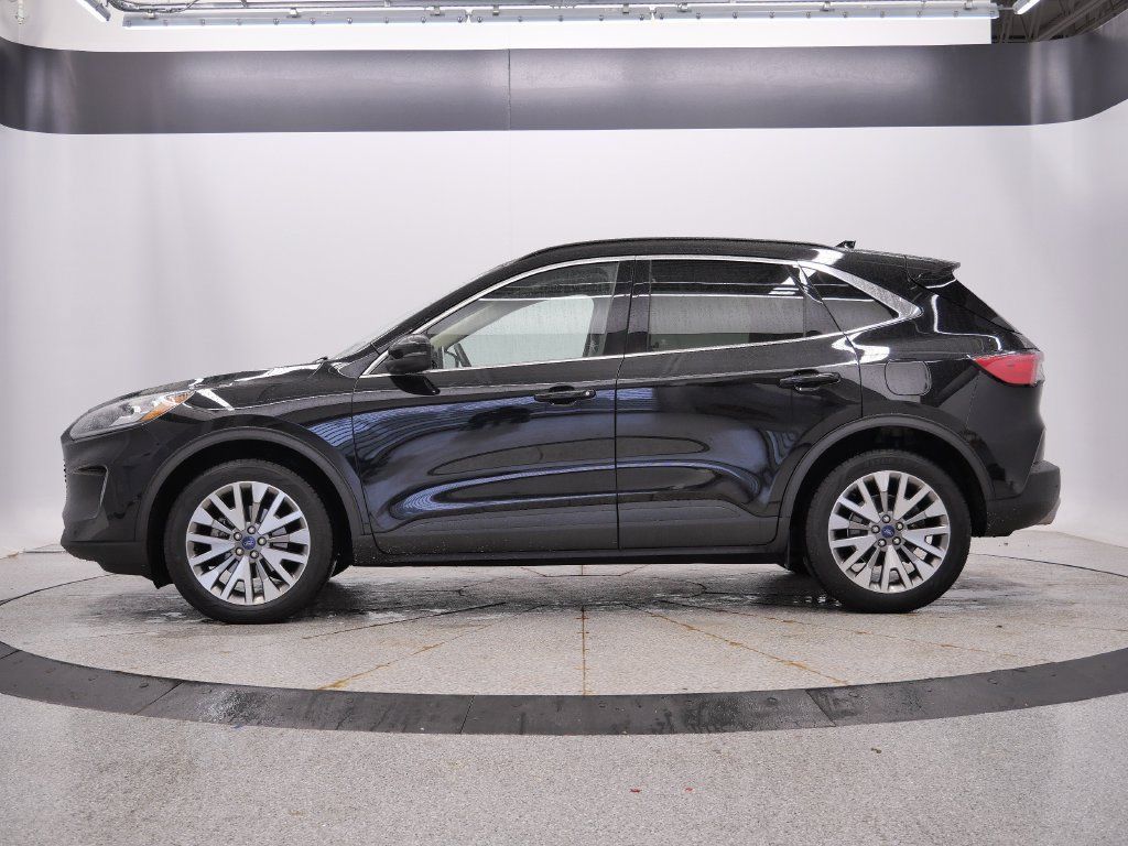 Used 2020 Ford Escape Titanium AWD/4WD image 2