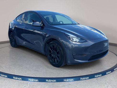 Used 2023 Tesla Model Y Long Range AWD/4WD image 4
