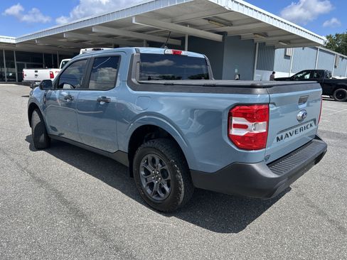 Used 2023 Ford Maverick XLT FWD image 5