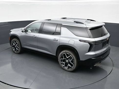 Used 2026 Chevrolet Traverse High Country w/ LPO, Floor Liner Package AWD/4WD image 36