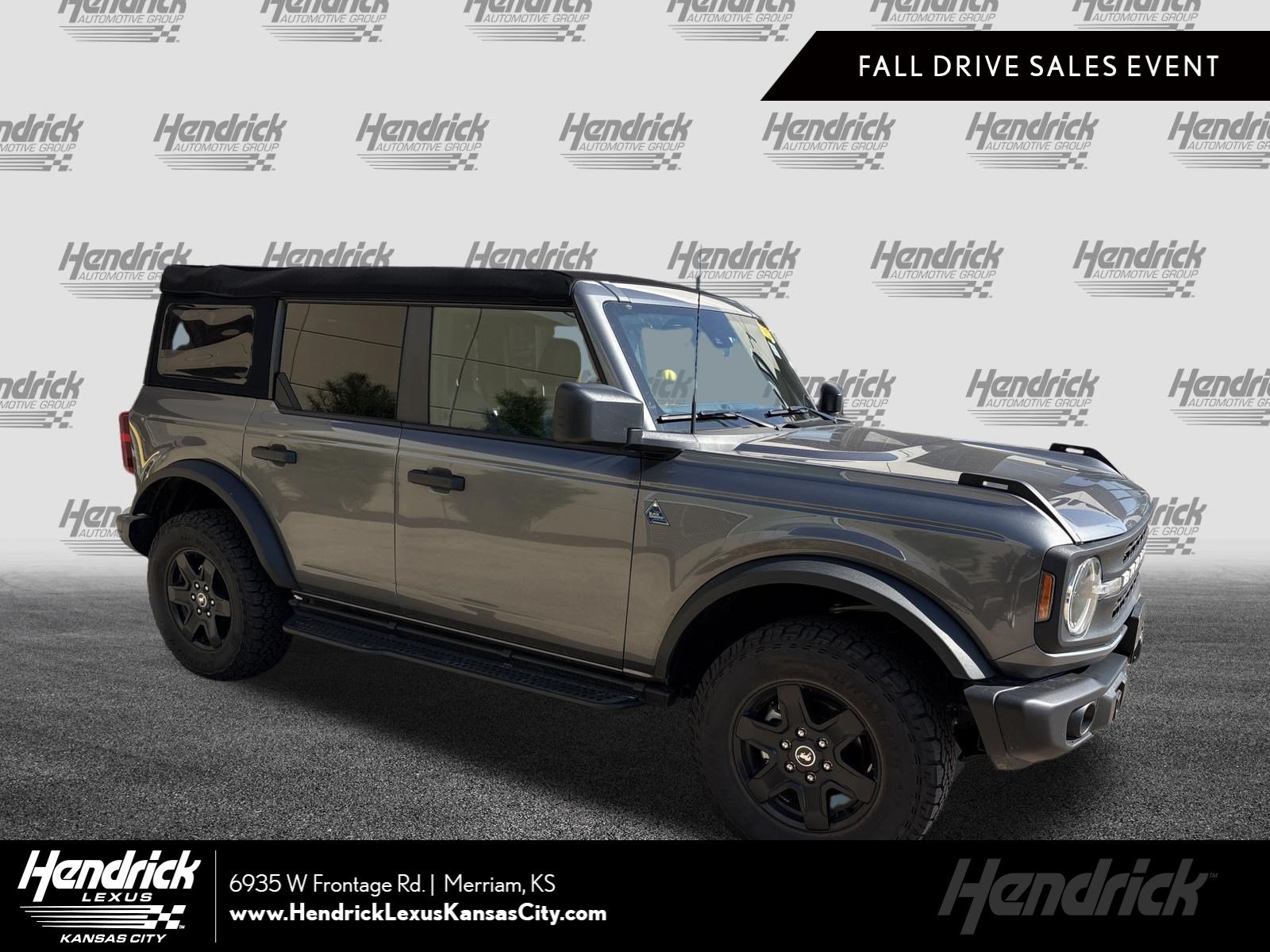 Used 2024 Ford Bronco Black Diamond AWD/4WD image 1