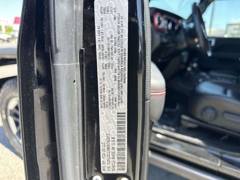 Used 2021 Jeep Wrangler Rubicon AWD/4WD image 25