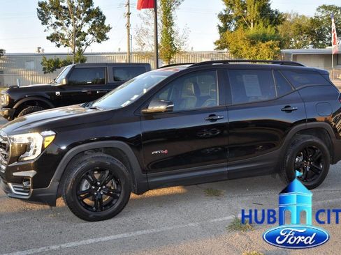 Used 2022 GMC Terrain AT4 w/ Tech Package image 2